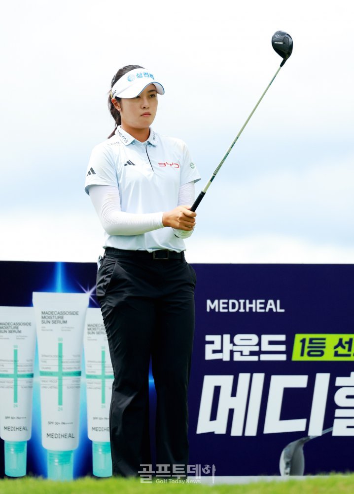 방향확인 하는 서교림, 메디힐 챔피언십 9번홀