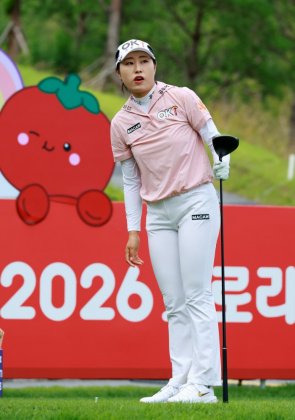 OK저축은행 김우정, 2026 오로라월드 챔피언십 1번홀 티샷